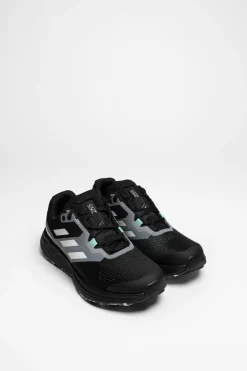 Terrex Two Flow W Damen (Schwarz/Weiß)